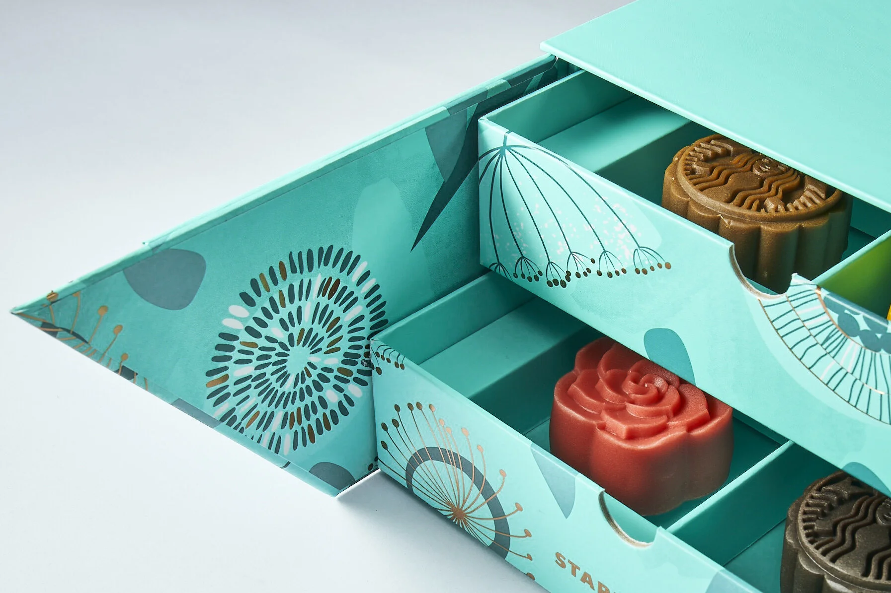 Starbucks – Mooncake Gifting — Food & Beverage project by Niccoli Design